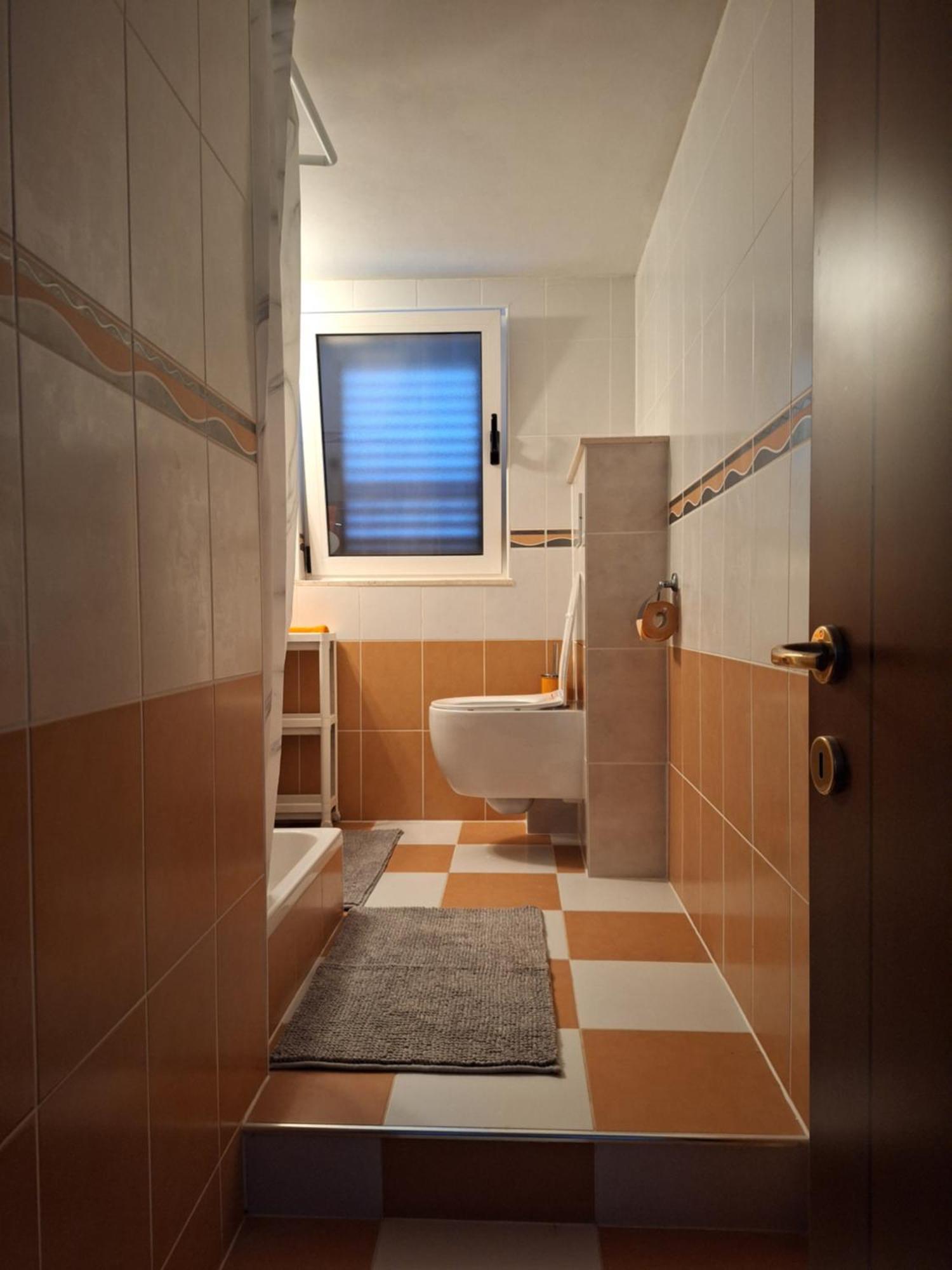 Apartments Romana Slatine Luaran gambar