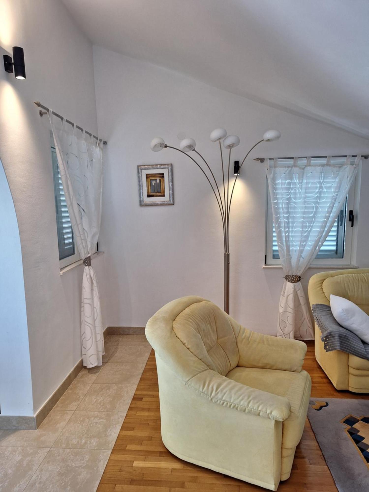 Apartments Romana Slatine Luaran gambar