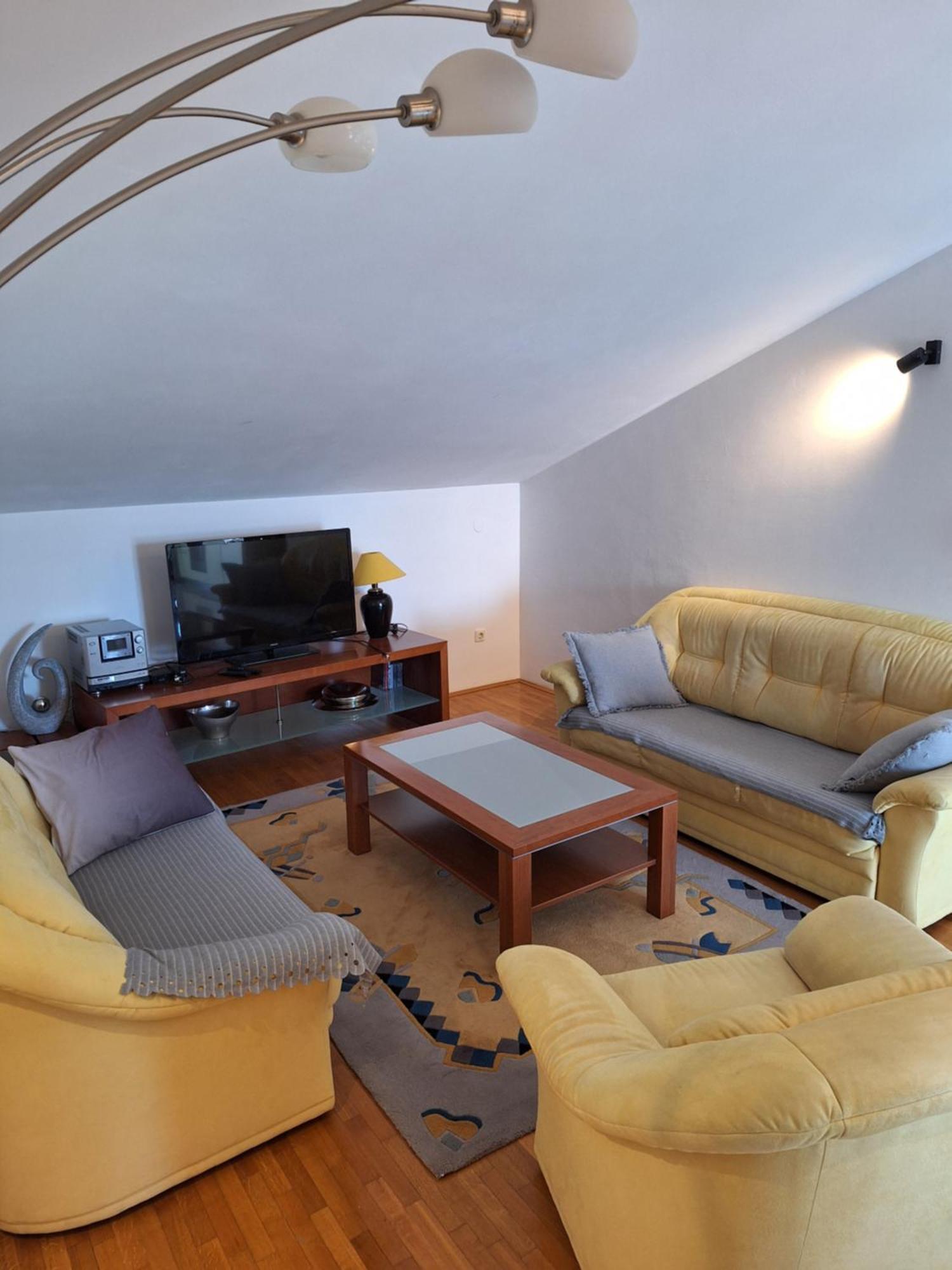 Apartments Romana Slatine Luaran gambar