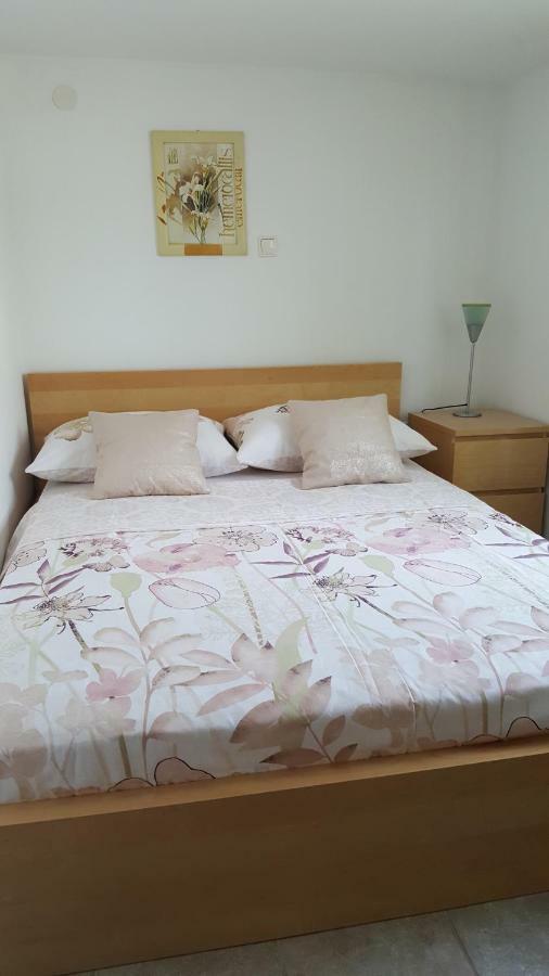 Apartments Romana Slatine Luaran gambar