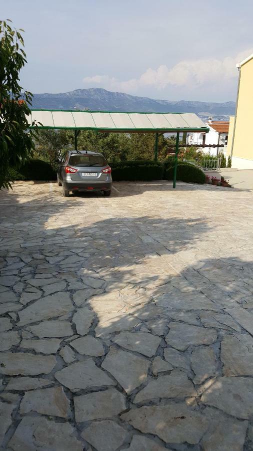 Apartments Romana Slatine Luaran gambar